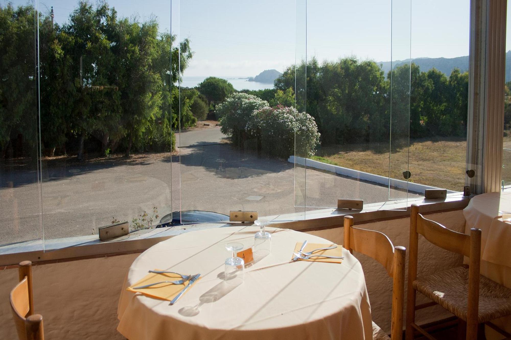 Hotel Mirage Santa Teresa Gallura Buitenkant foto