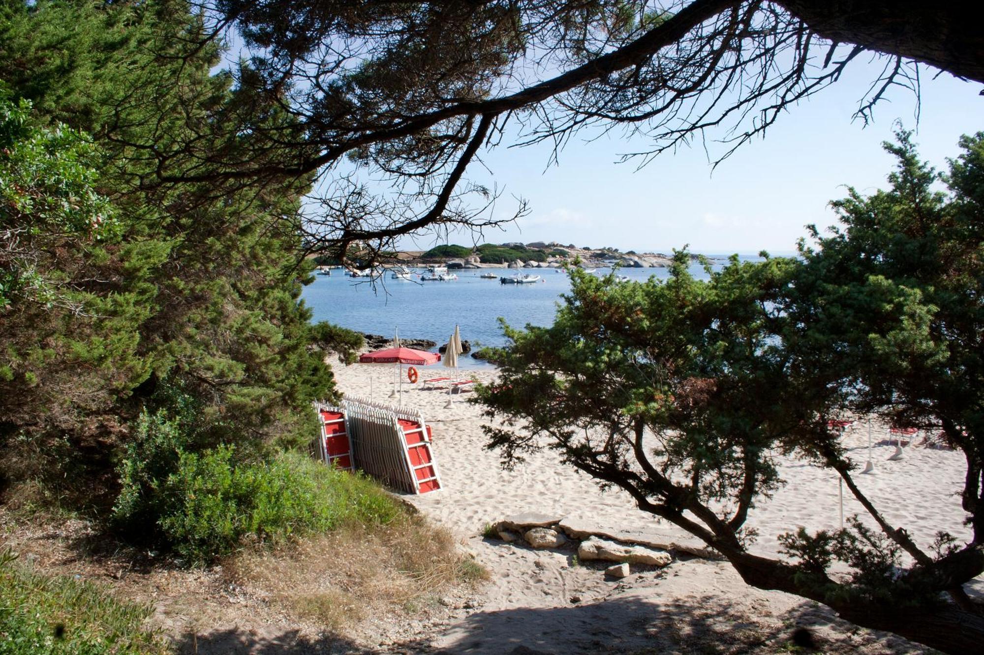 Hotel Mirage Santa Teresa Gallura Buitenkant foto