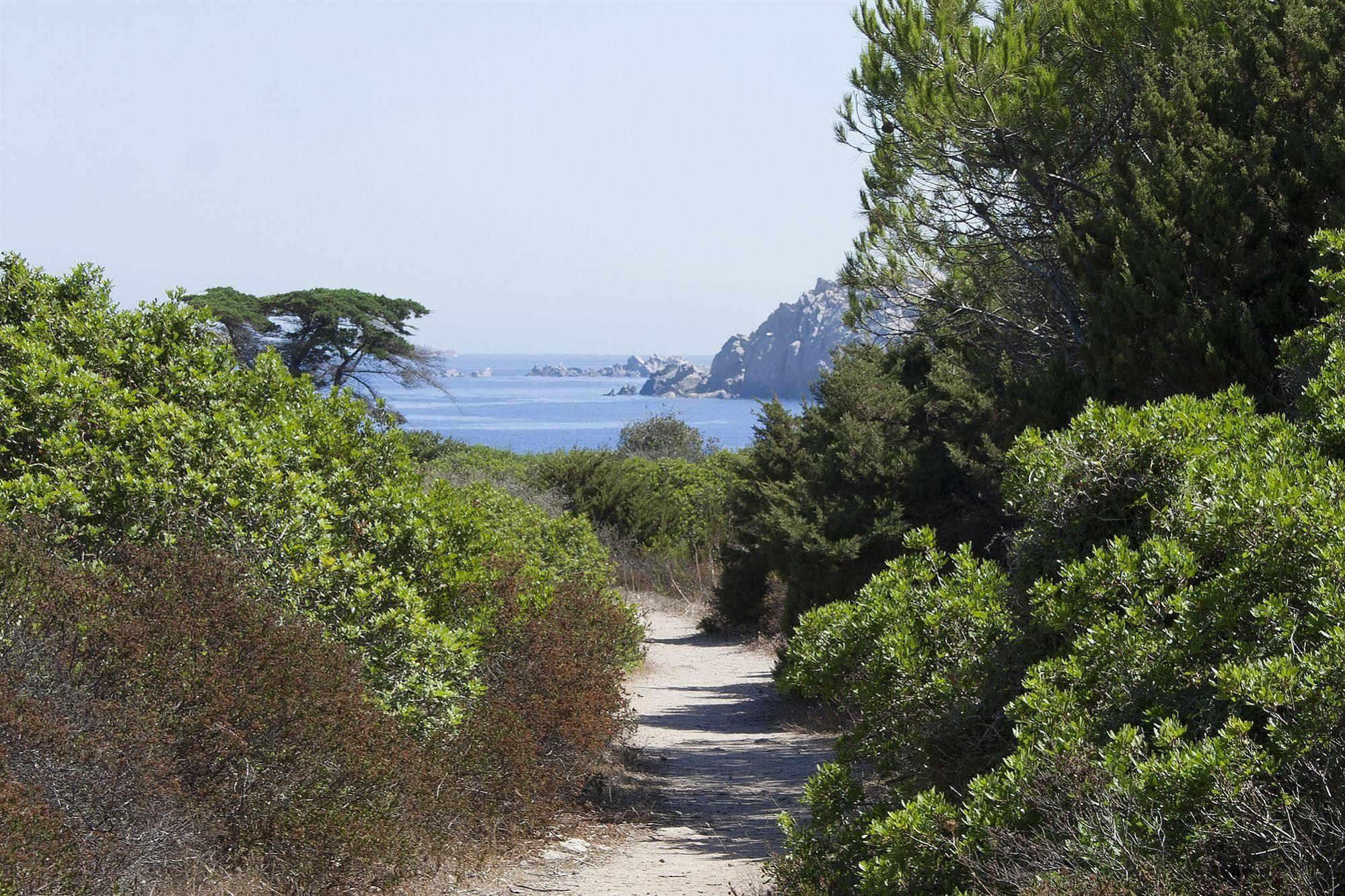 Hotel Mirage Santa Teresa Gallura Buitenkant foto