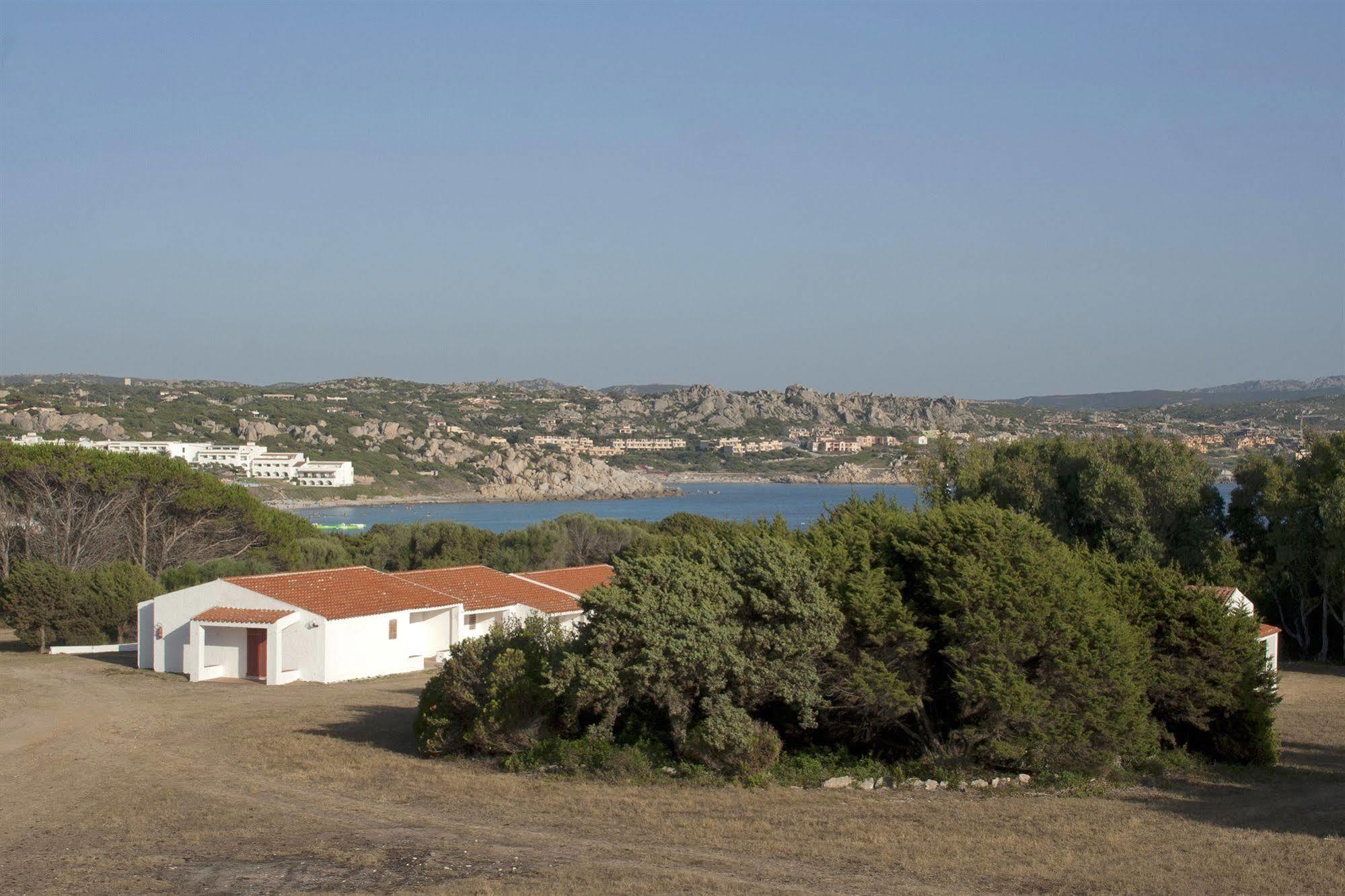 Hotel Mirage Santa Teresa Gallura Buitenkant foto